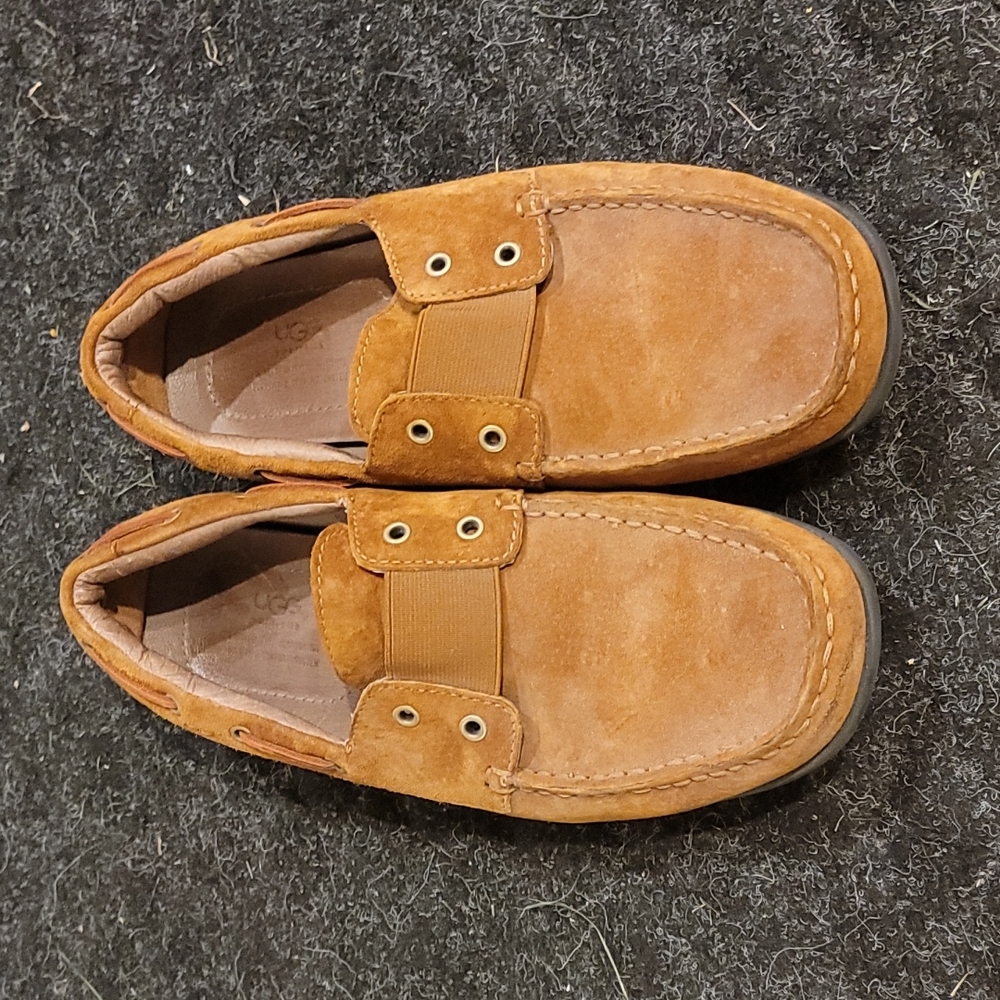 Men's UGG Casual Shoes Size 8.5